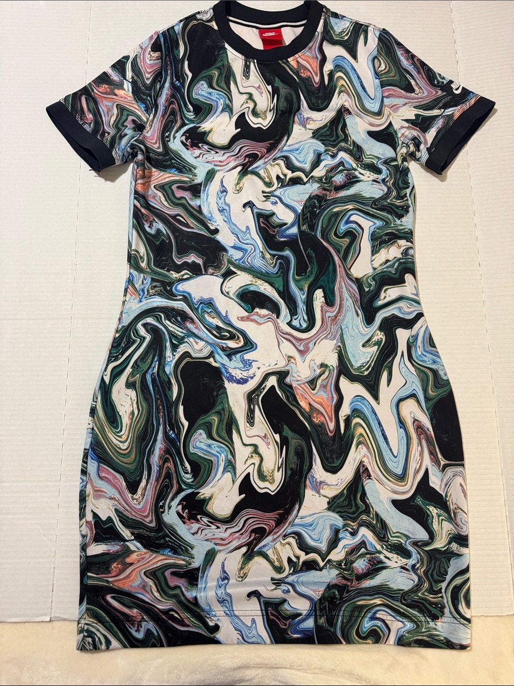 Nike Marble-Print Short Sleeve Dress in Black, Green & White 136